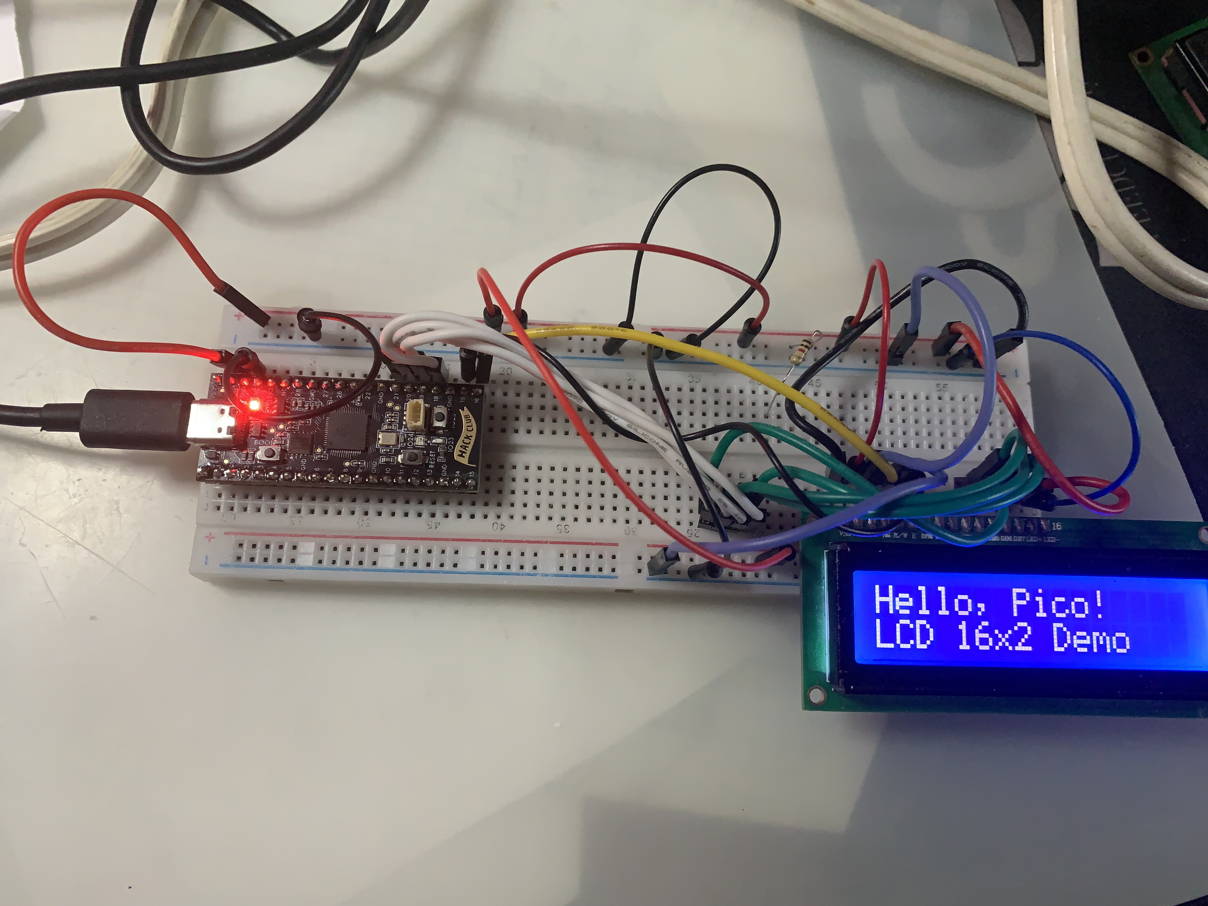 Image of the pico running the LCD